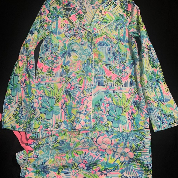 Lilly Pulitzer XS PJ’S PAJAMA SET - Picture 4 of 12
